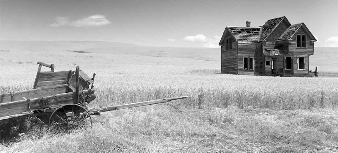 Wagon and House #4, Columbia Plateau, Oregon, USA, 2004