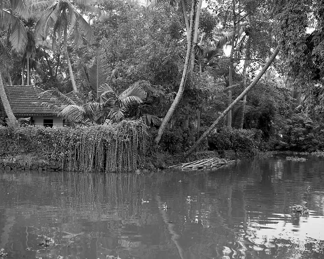 Along the Canals #10, Alappuzha, India, 2005