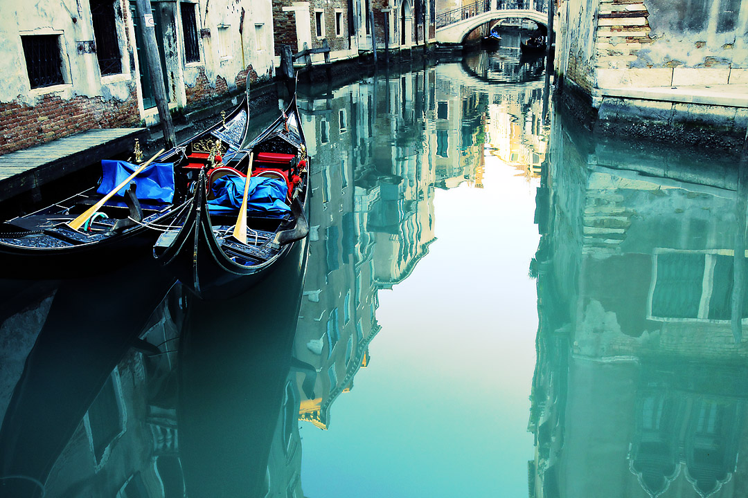 Gondolas di San Moise #6, Venice, Italy, 2008